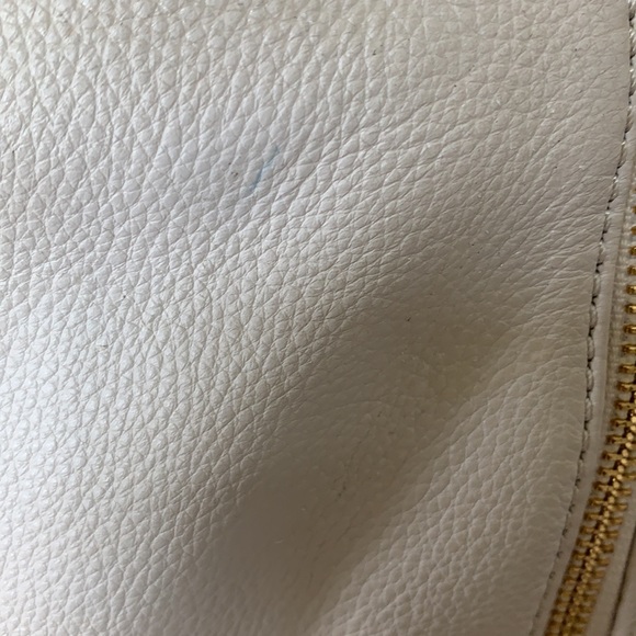 MK Large Cream Pebble Leather Shoulder Bag - Picture 2 of 10